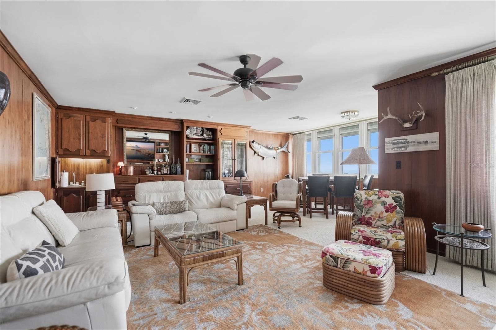 Commadore room - 5108 BRITTANY DR S #1008, ST PETERSBURG