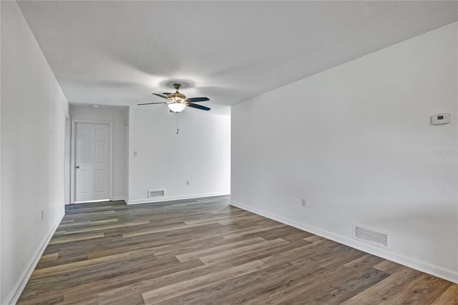 Flex room off kitchen - 4415 HAYLOCK DR, ORLANDO