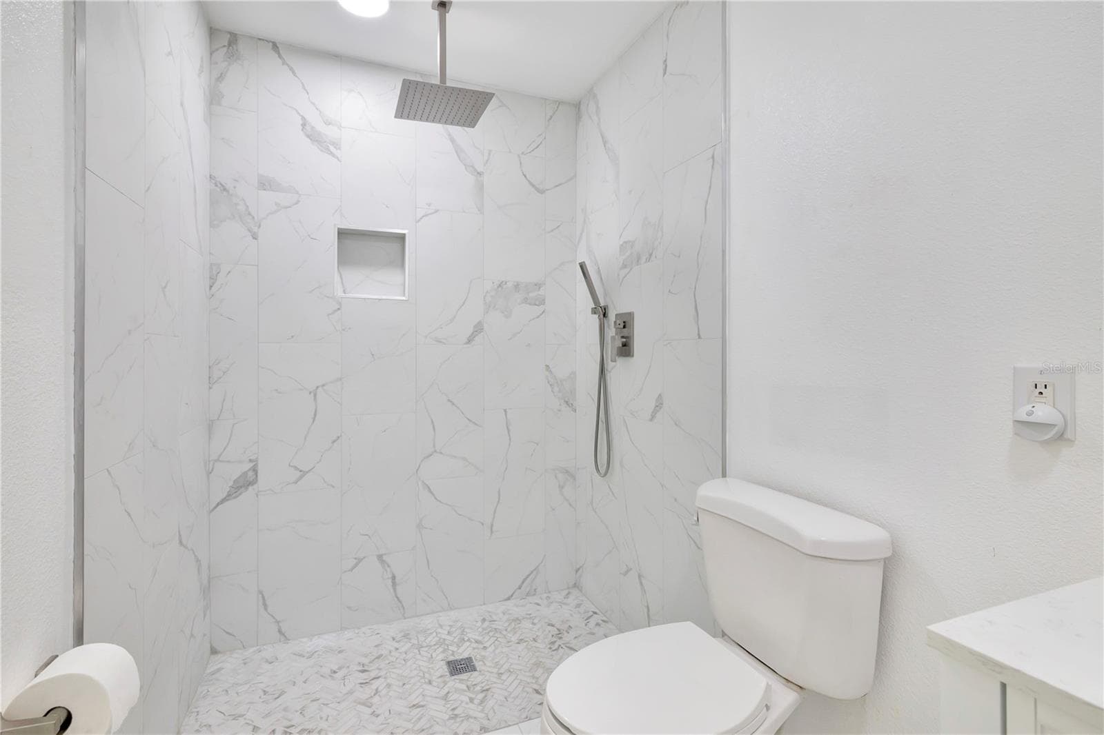 Single Family Residence at 4415 HAYLOCK DR, ORLANDO, photo 26 of 39