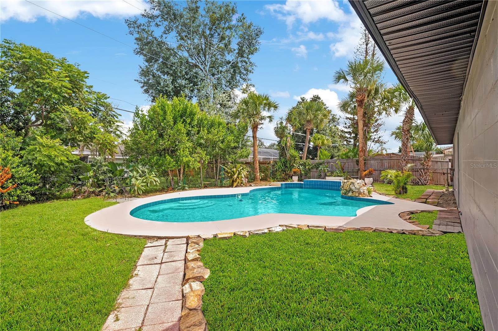 Backyard Oasis - 4415 HAYLOCK DR, ORLANDO
