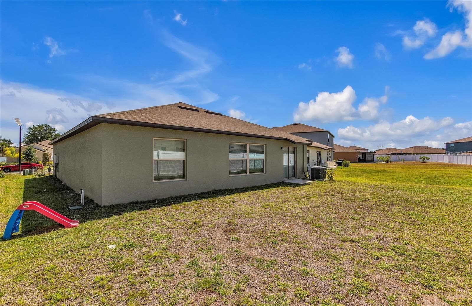 Single Family Residence at 10357 SCARLET SKIMMER DR, RIVERVIEW, photo 4 of 35