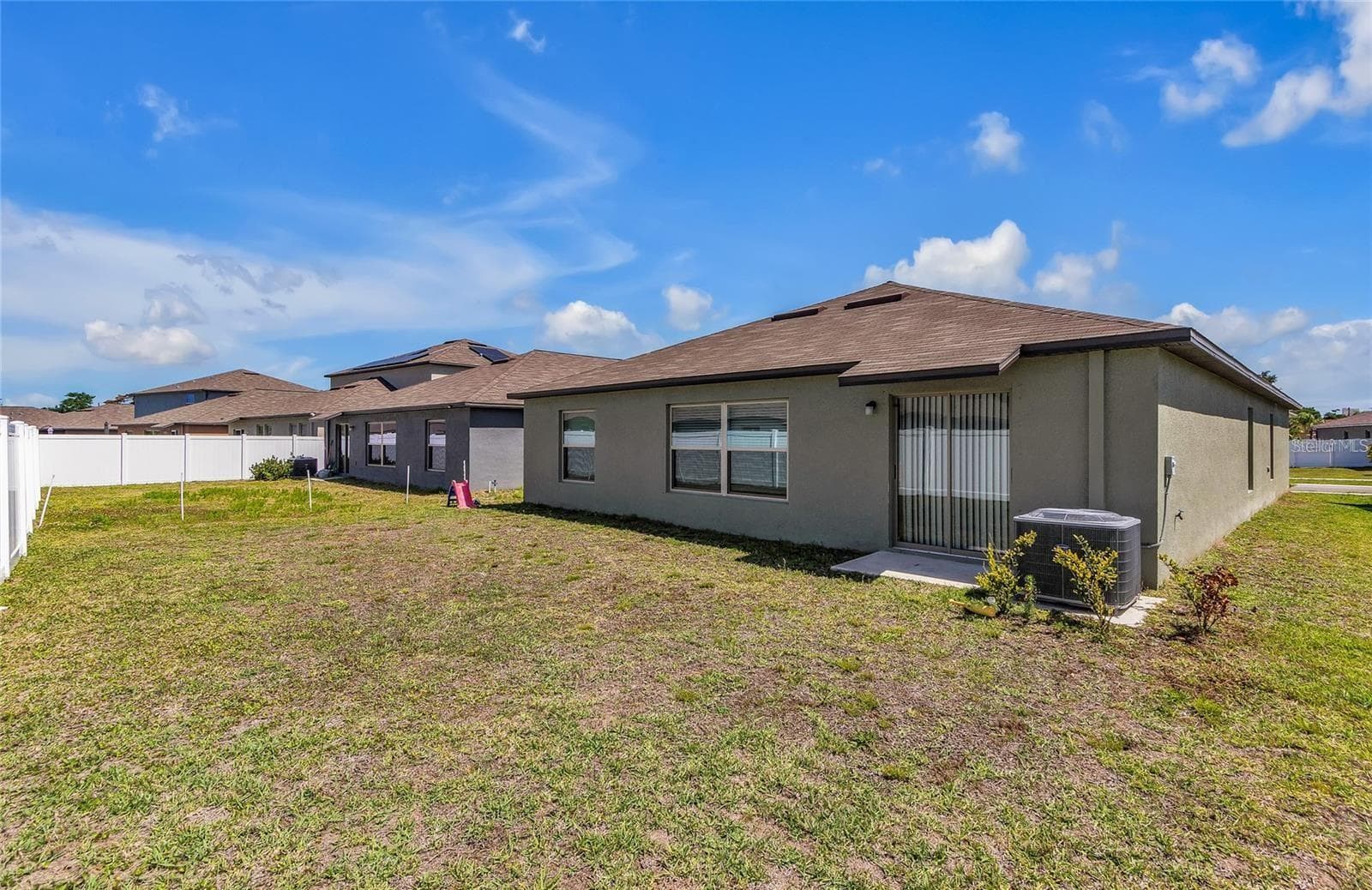 Single Family Residence at 10357 SCARLET SKIMMER DR, RIVERVIEW, photo 5 of 35