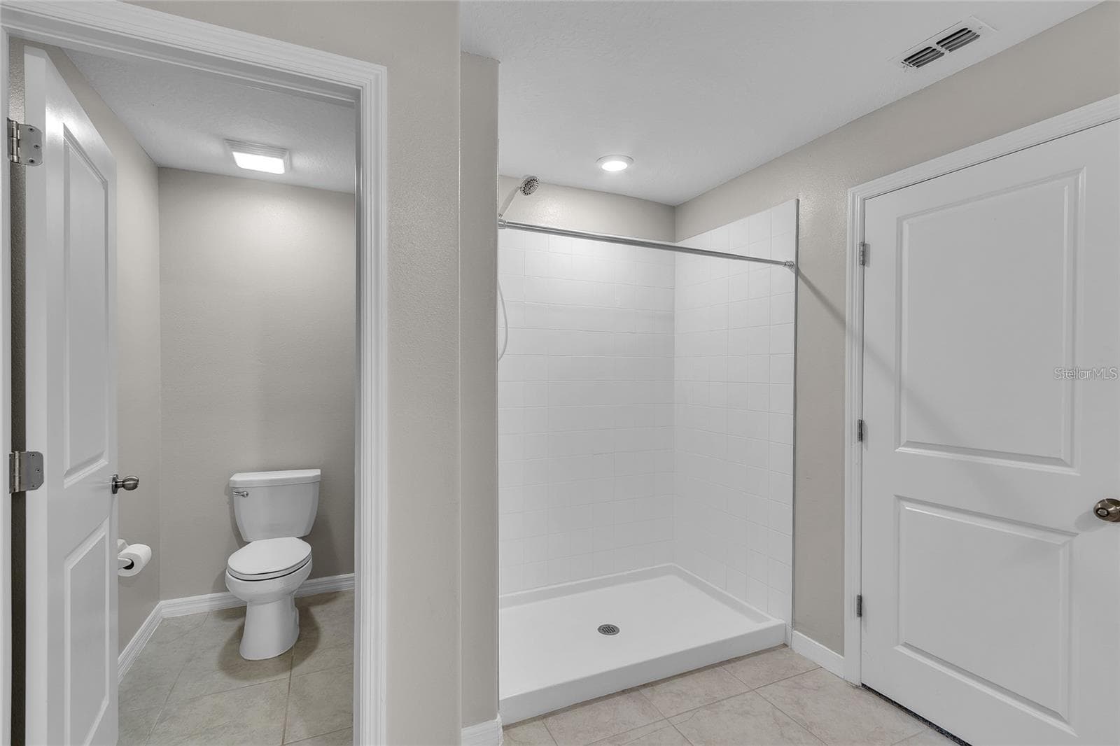 Single Family Residence at 10357 SCARLET SKIMMER DR, RIVERVIEW, photo 16 of 35