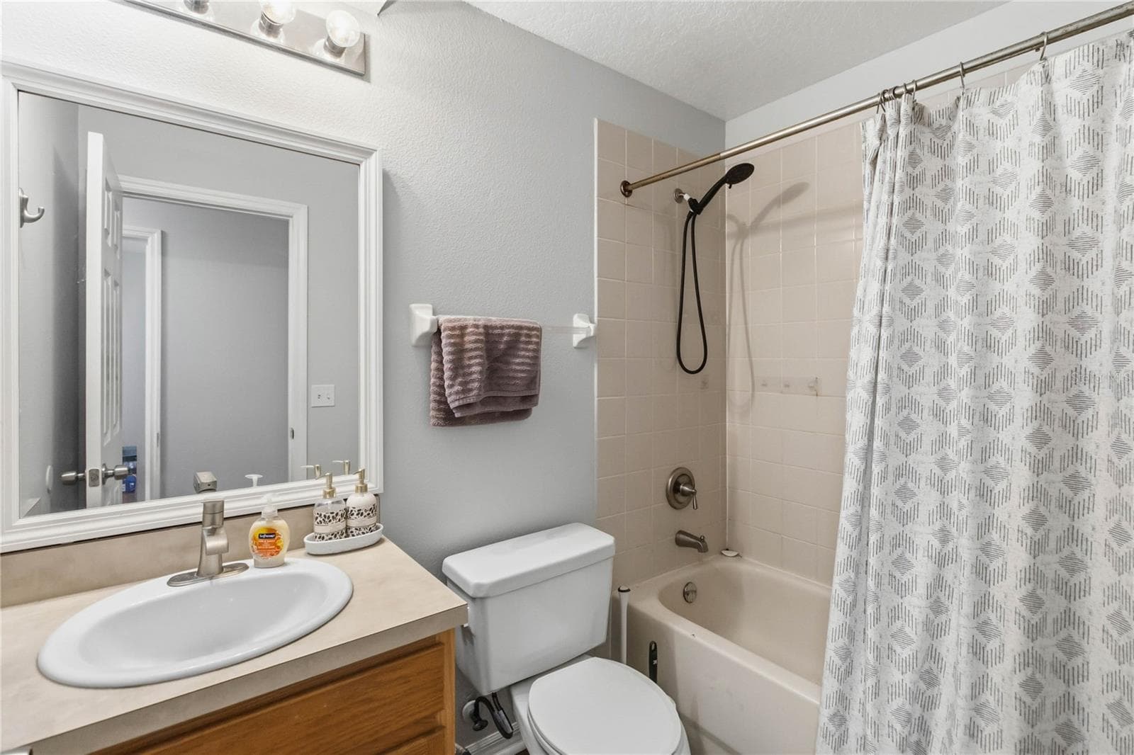 Townhouse at 13015 LEXINGTON SUMMIT ST, ORLANDO, photo 16 of 24