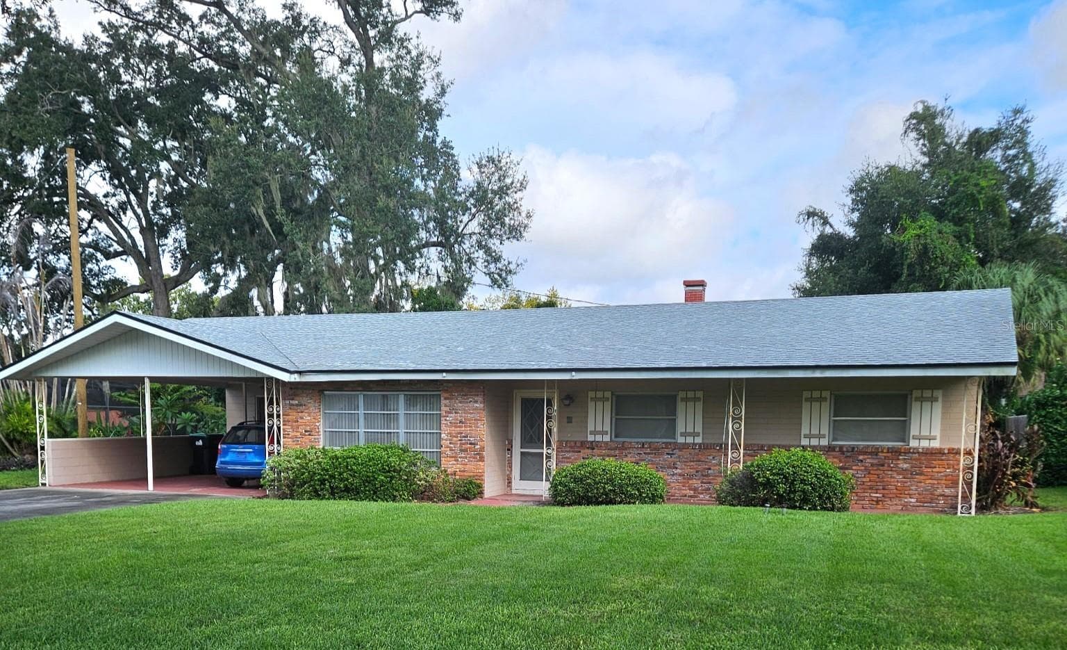 1209 RIDGECREST RD