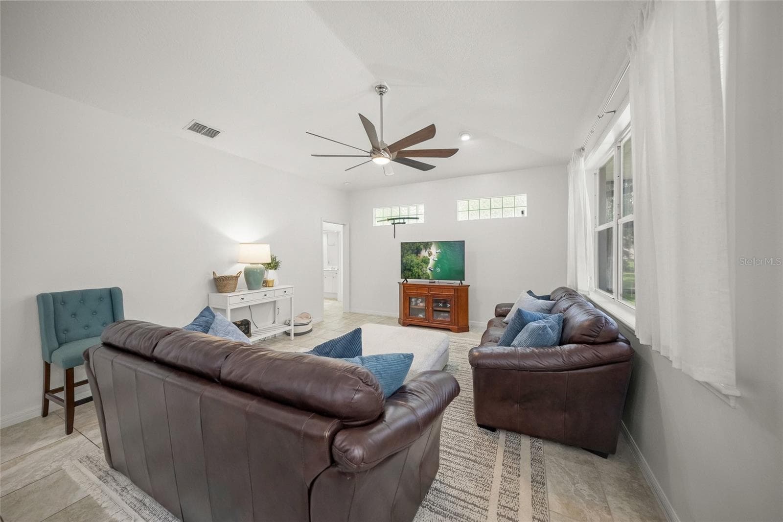 Single Family Residence at 4749 ACORN CIR, SARASOTA, photo 19 of 49