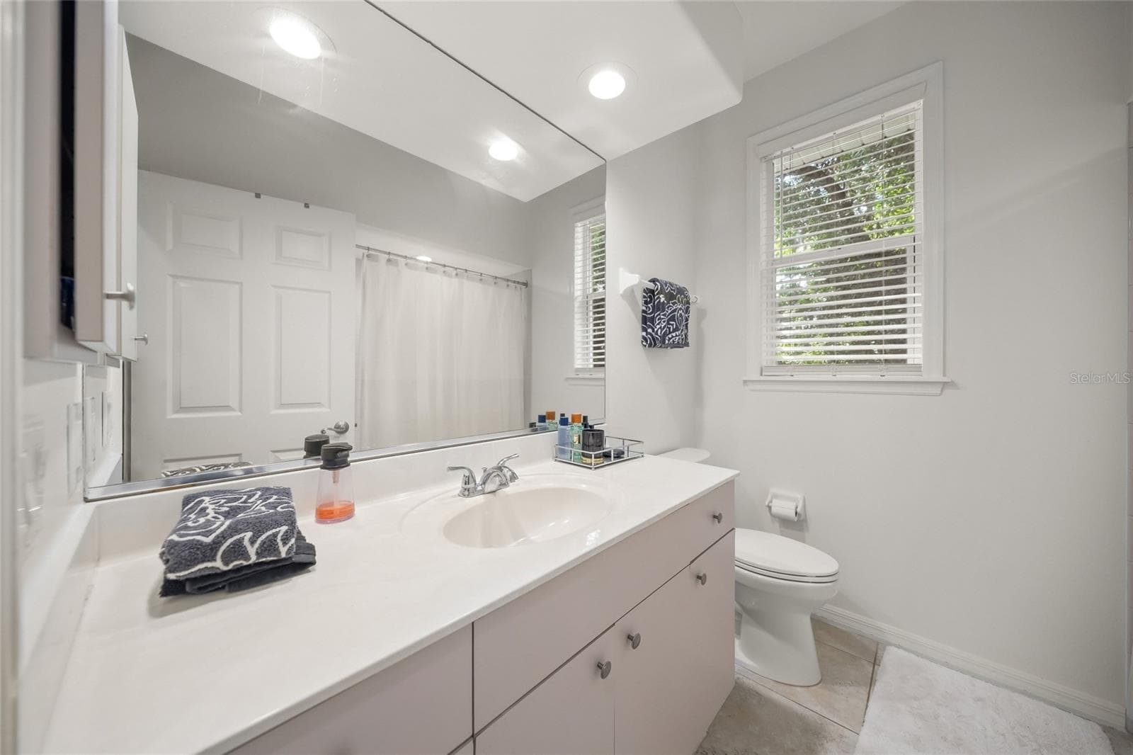 Single Family Residence at 4749 ACORN CIR, SARASOTA, photo 31 of 49