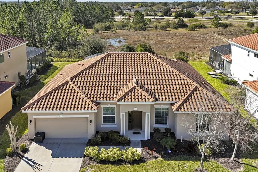 4095 OAKTREE DR