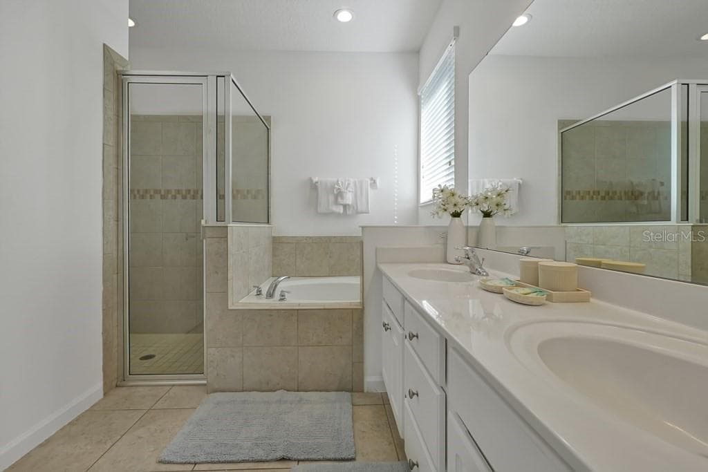 Single Family Residence at 4095 OAKTREE DR, DAVENPORT, photo 15 of 35