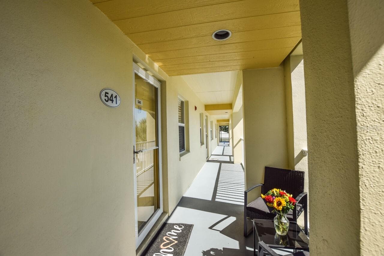 Entry - 433 CERROMAR LN #541, VENICE