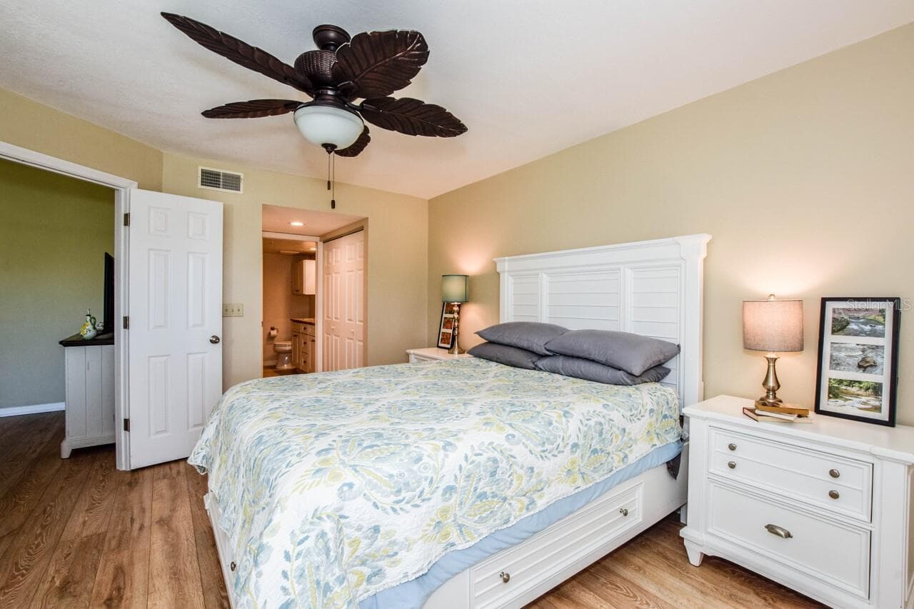 Primary Bedroom - 433 CERROMAR LN #541, VENICE