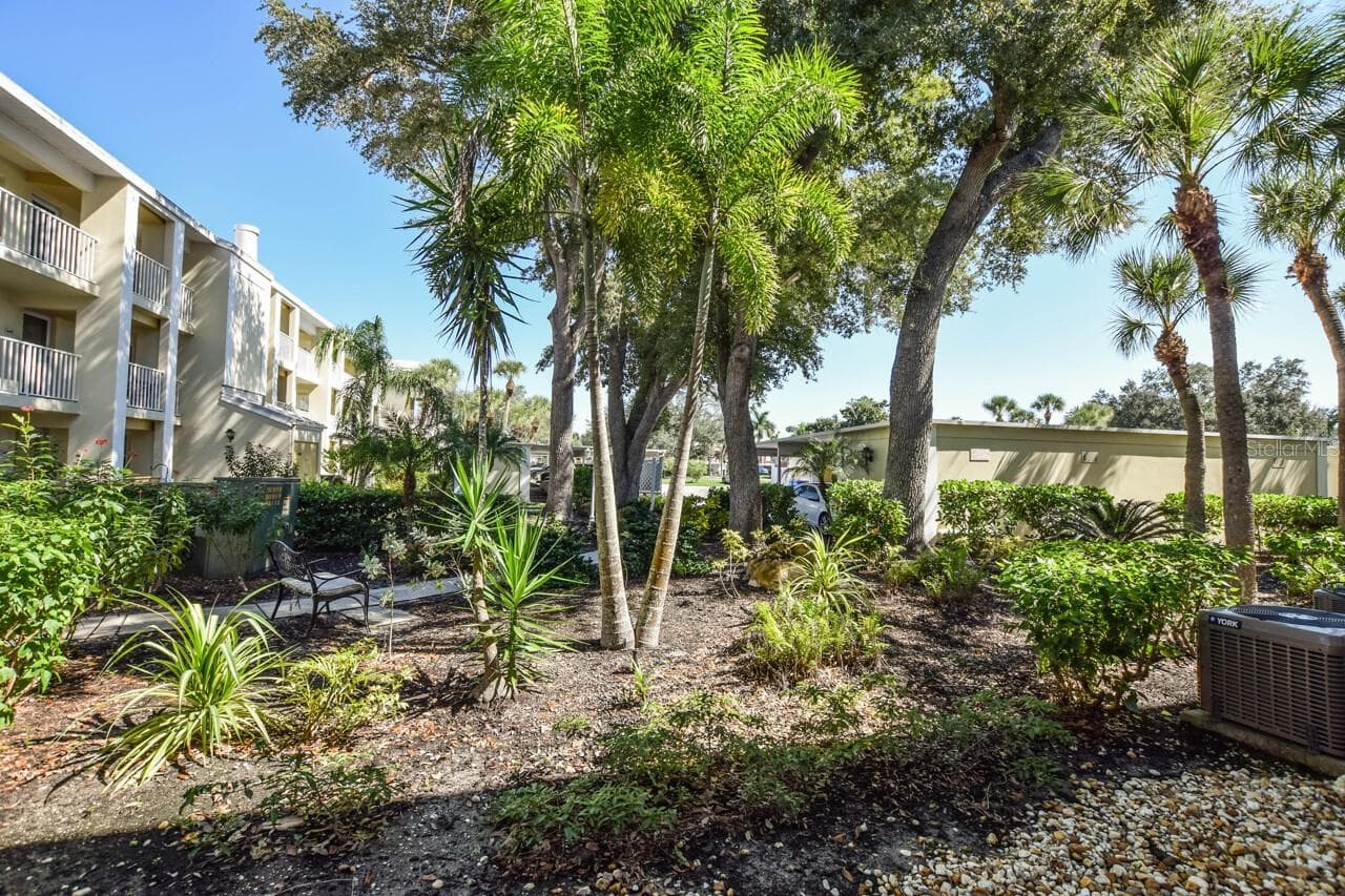 Back - 433 CERROMAR LN #541, VENICE