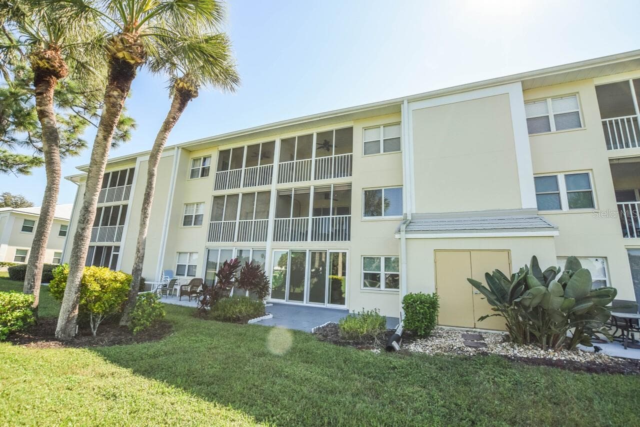 Back - 433 CERROMAR LN #541, VENICE