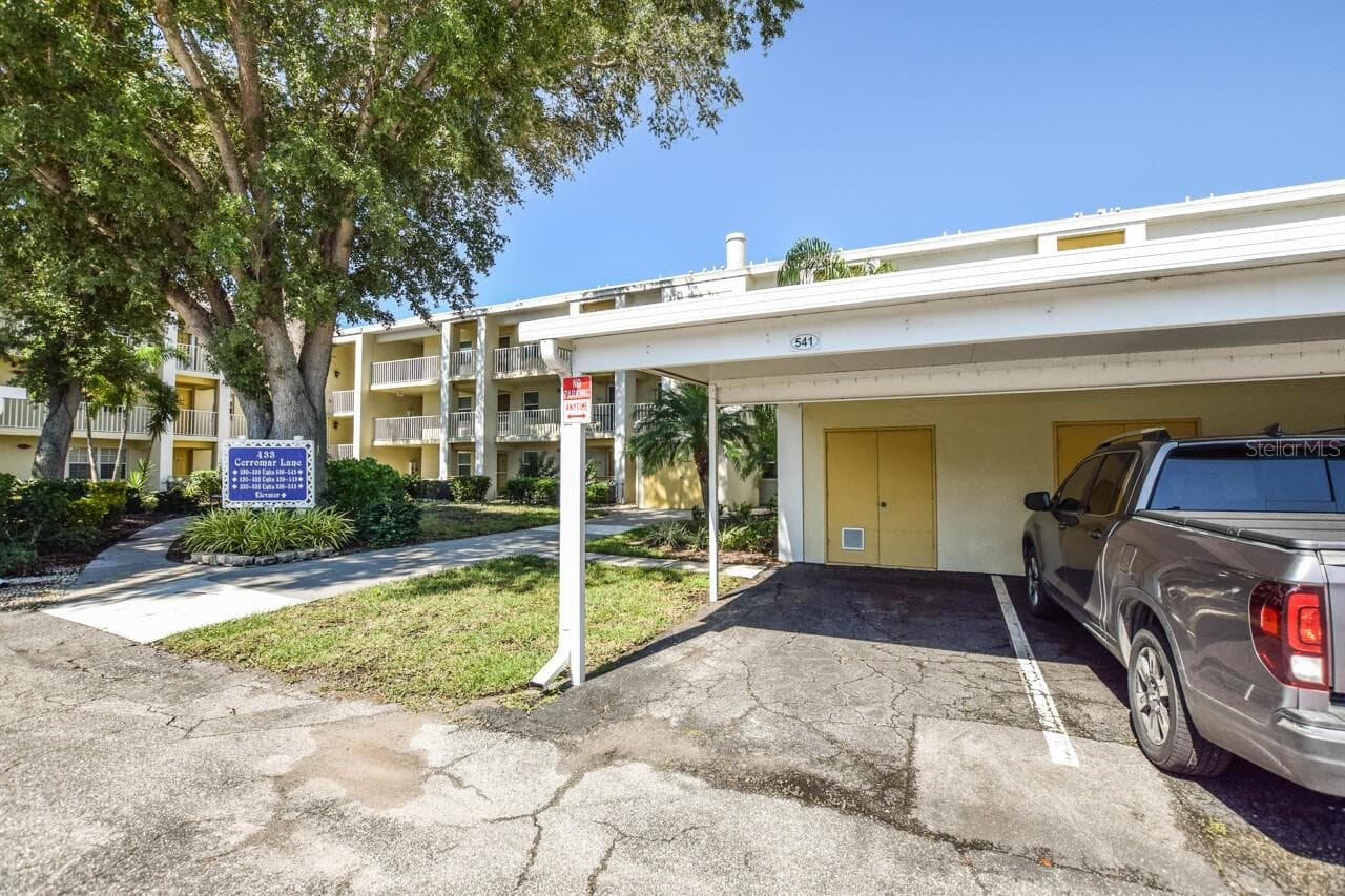 Car Port - 433 CERROMAR LN #541, VENICE