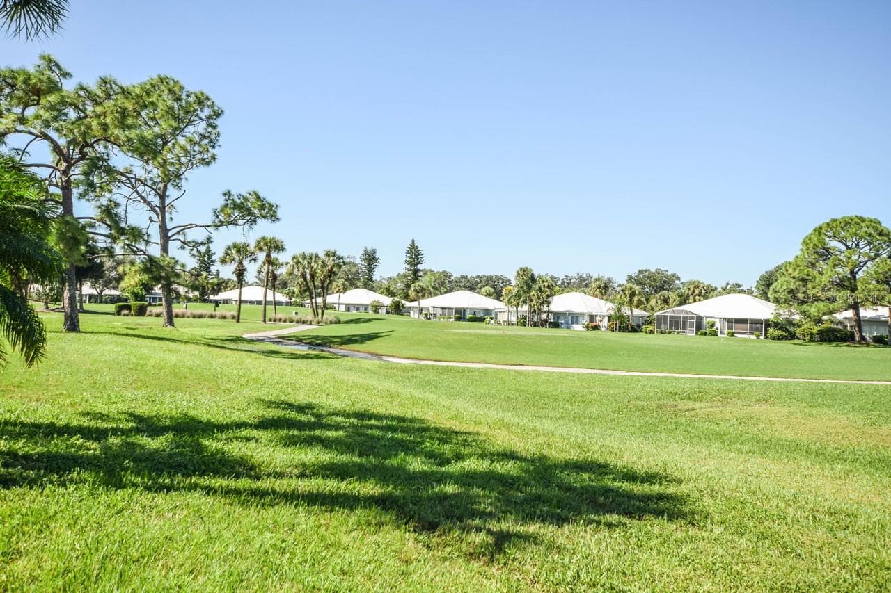 Golf Course - 433 CERROMAR LN #541, VENICE