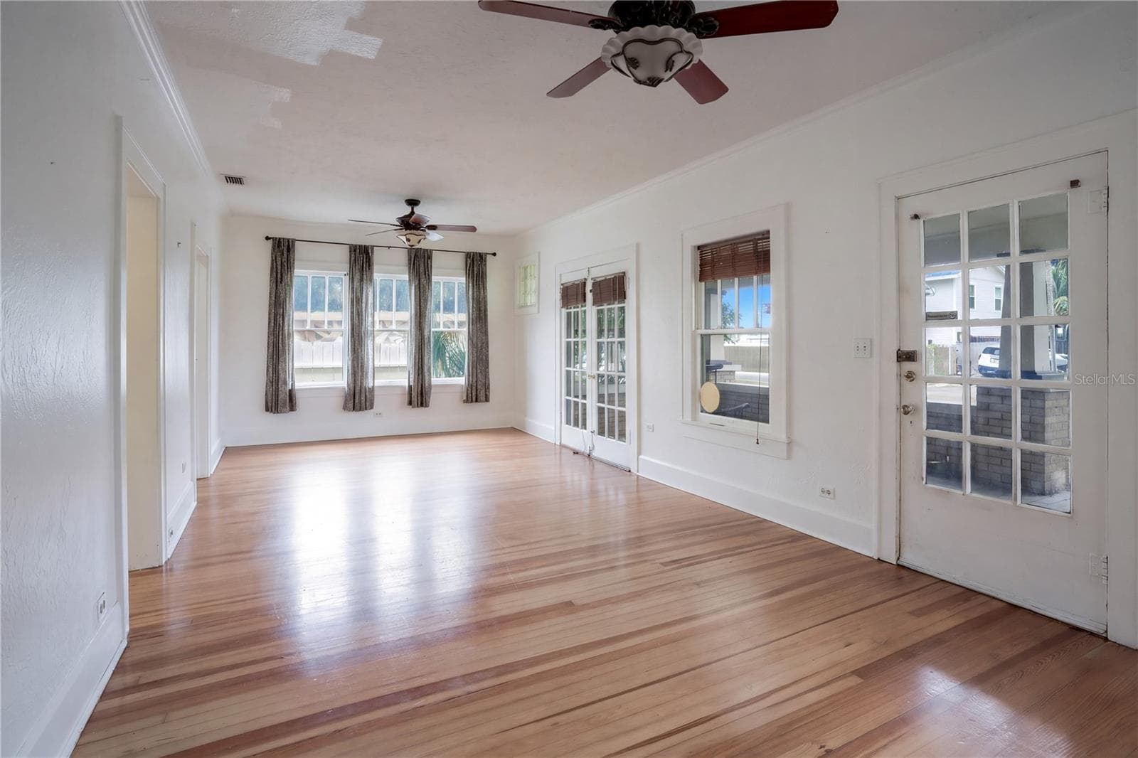 Single Family Residence at 1330 21ST AVE N, ST PETERSBURG, photo 8 of 20