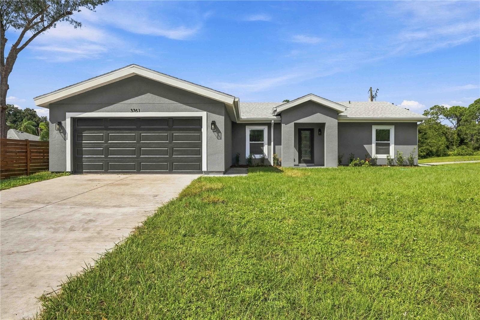 3761 LOG CABIN RD