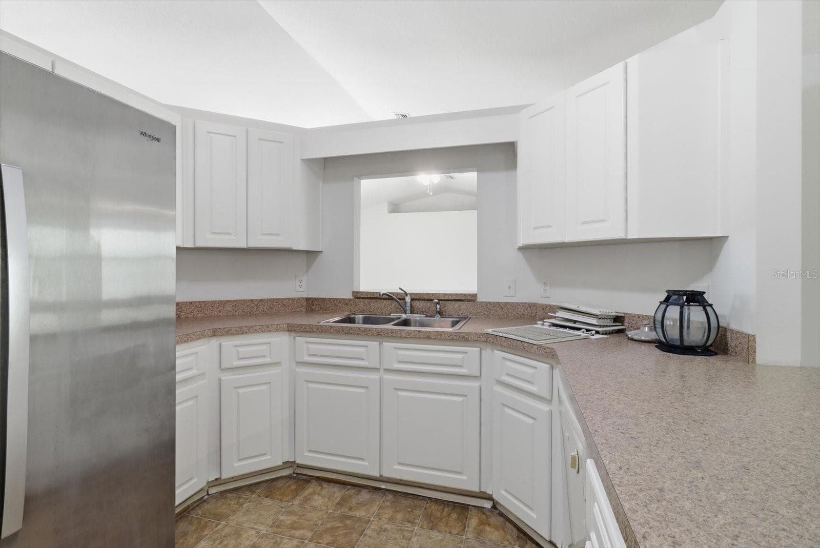 Single Family Residence at 3075 E CROWN DR, INVERNESS, photo 15 of 42