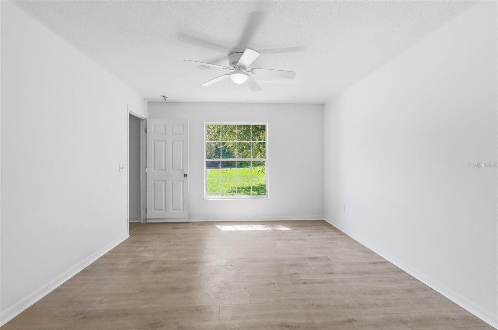 Single Family Residence at 3075 E CROWN DR, INVERNESS, photo 20 of 42