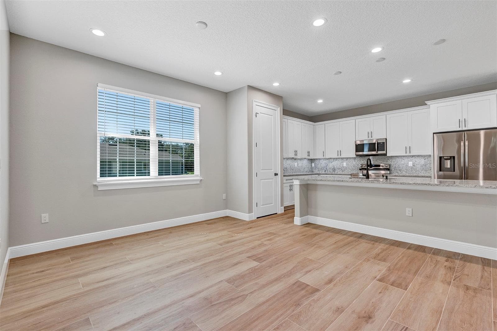 Single Family Residence at 13875 SE 53RD TER, SUMMERFIELD, photo 9 of 40