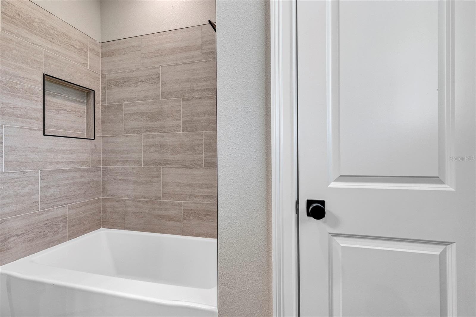 Single Family Residence at 13875 SE 53RD TER, SUMMERFIELD, photo 15 of 40