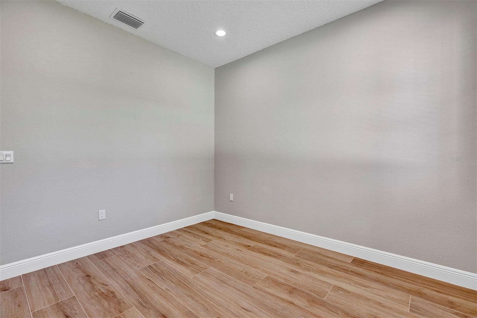 Single Family Residence at 13875 SE 53RD TER, SUMMERFIELD, photo 18 of 40