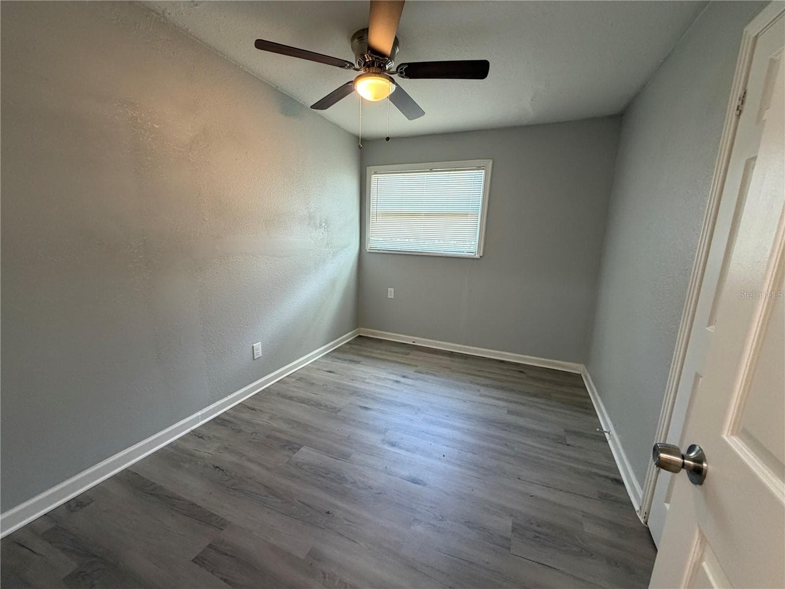 Single Family Residence at 2410 18TH AVE S, ST PETERSBURG, photo 10 of 17