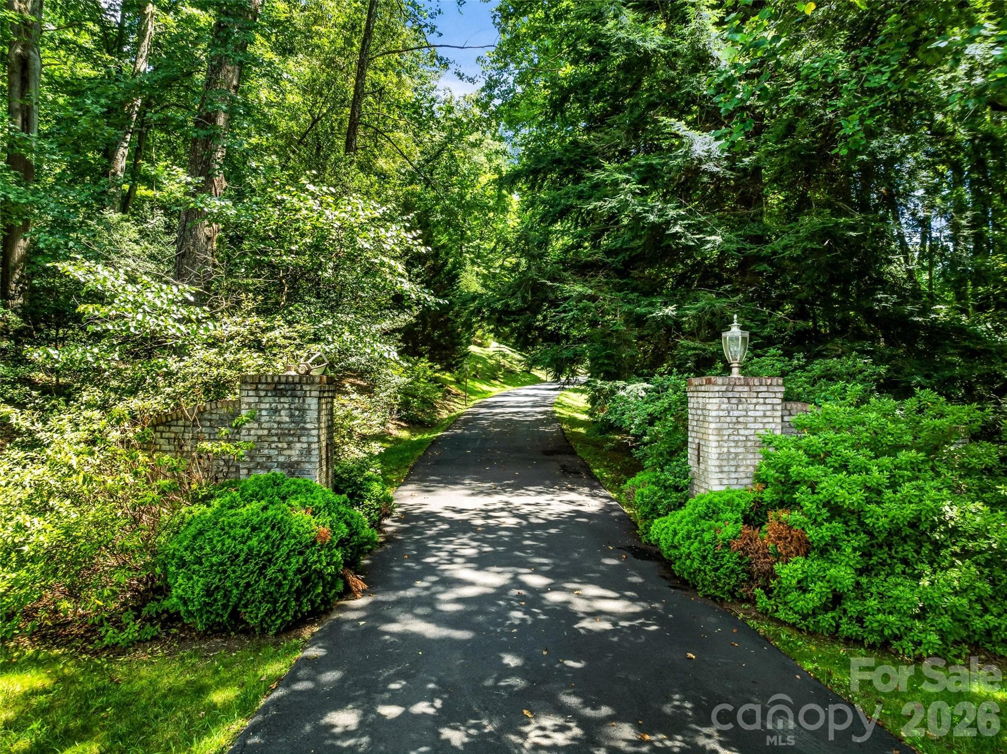 Single Family Residence at 150 Rainbow View Drive, Fletcher, photo 8 of 19