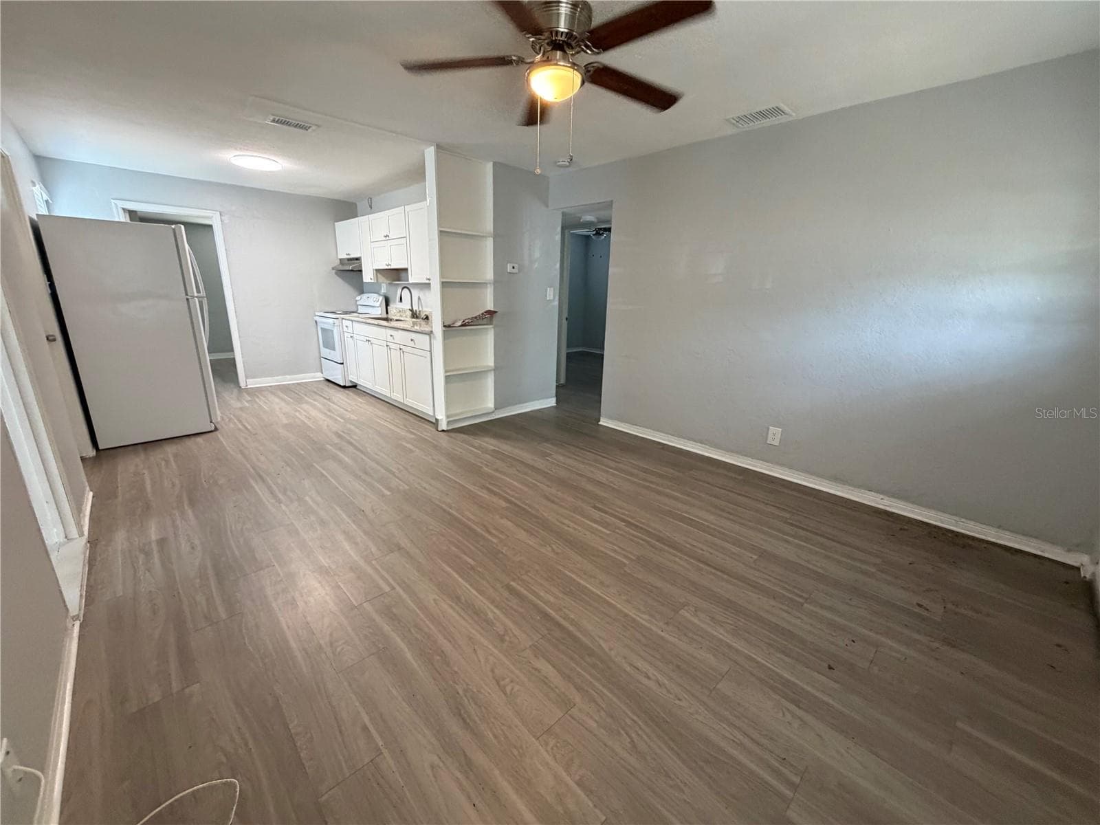 Single Family Residence at 2935 DR MARTIN LUTHER KING JR ST S, ST PETERSBURG, photo 8 of 19