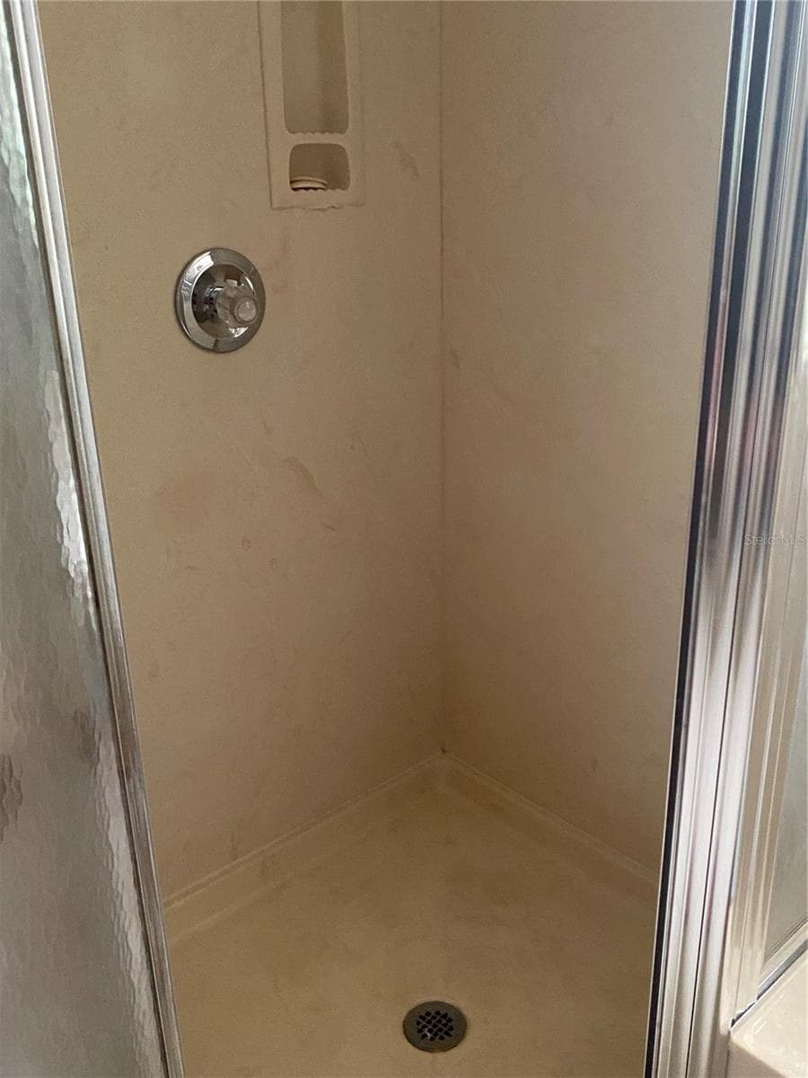 Primary bathroom walk-in showder - 11492 SW 82ND COURT RD, OCALA