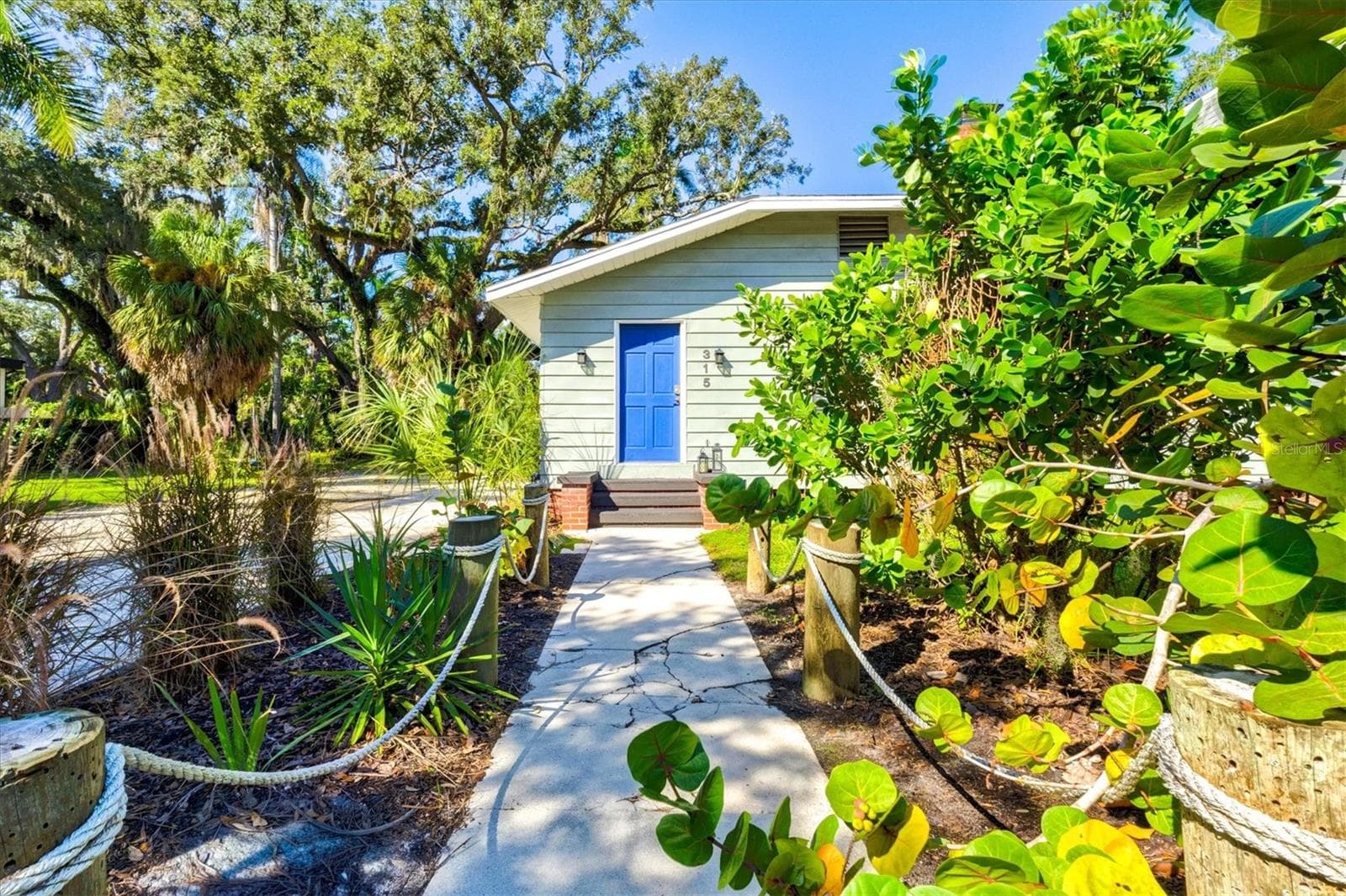 Single Family Residence at 315 29TH ST NW, BRADENTON, photo 6 of 115