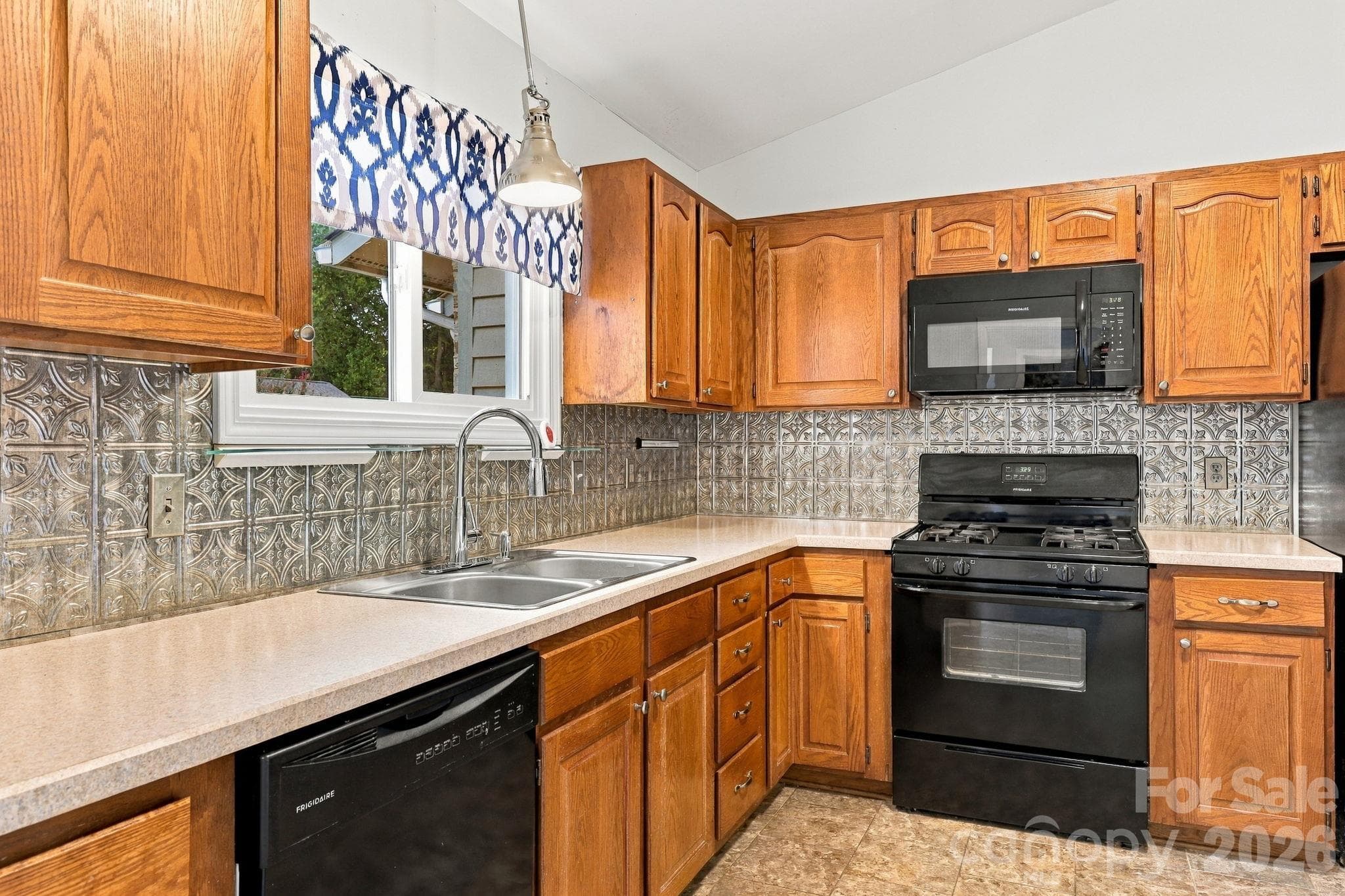 Condominium at 1805 Wellington Hills Circle, Salisbury, photo 9 of 32