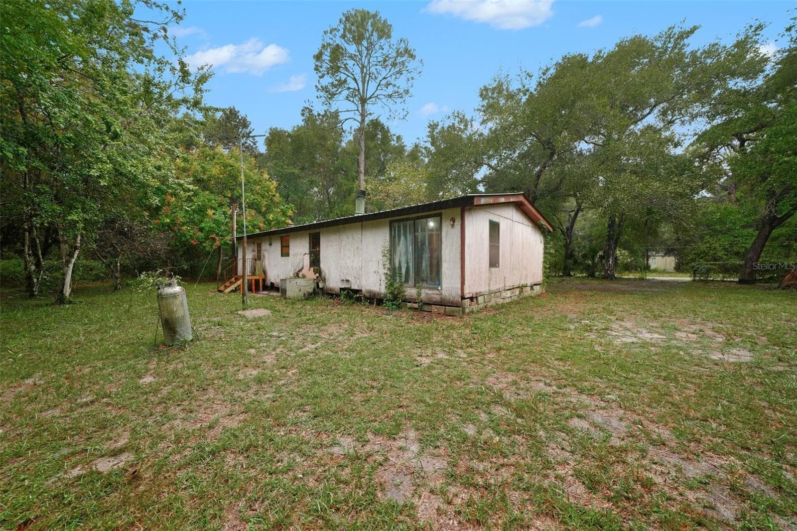 Manufactured Home at 114 SHADY OAK DR, SATSUMA, photo 2 of 29
