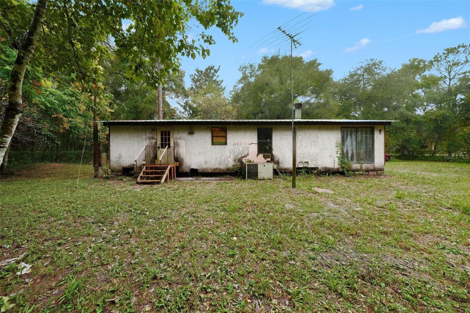 Manufactured Home at 114 SHADY OAK DR, SATSUMA, photo 3 of 29
