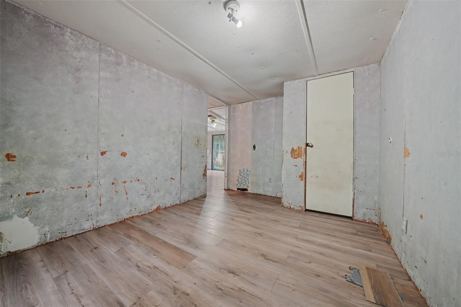 Manufactured Home at 114 SHADY OAK DR, SATSUMA, photo 21 of 29