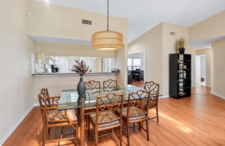 Villa at 3981 WILSHIRE CIR E #195, SARASOTA, photo 12 of 60