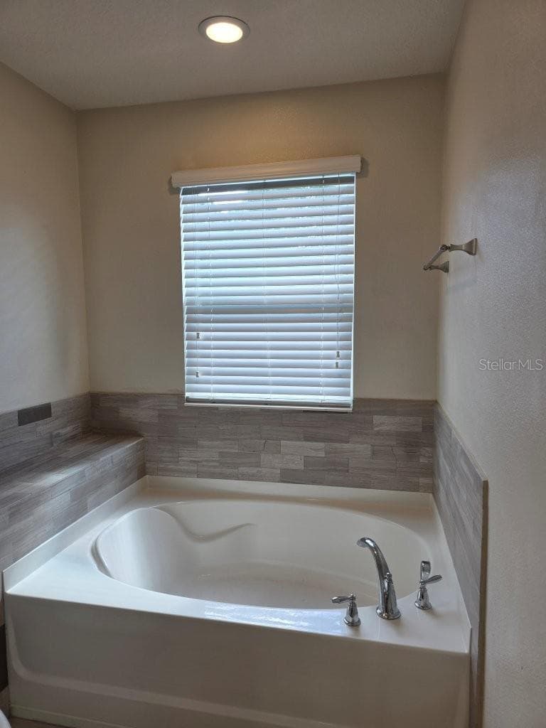 Townhouse at 9481 TAWNYBERRY ST, ORLANDO, photo 16 of 39