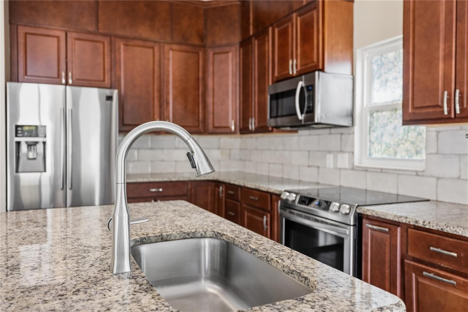 Kitchen - 1680 LADY SLIPPER CIR, ORLANDO