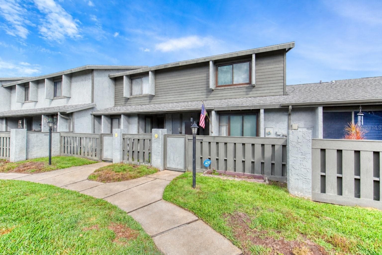 210 LEMON TREE LN #9