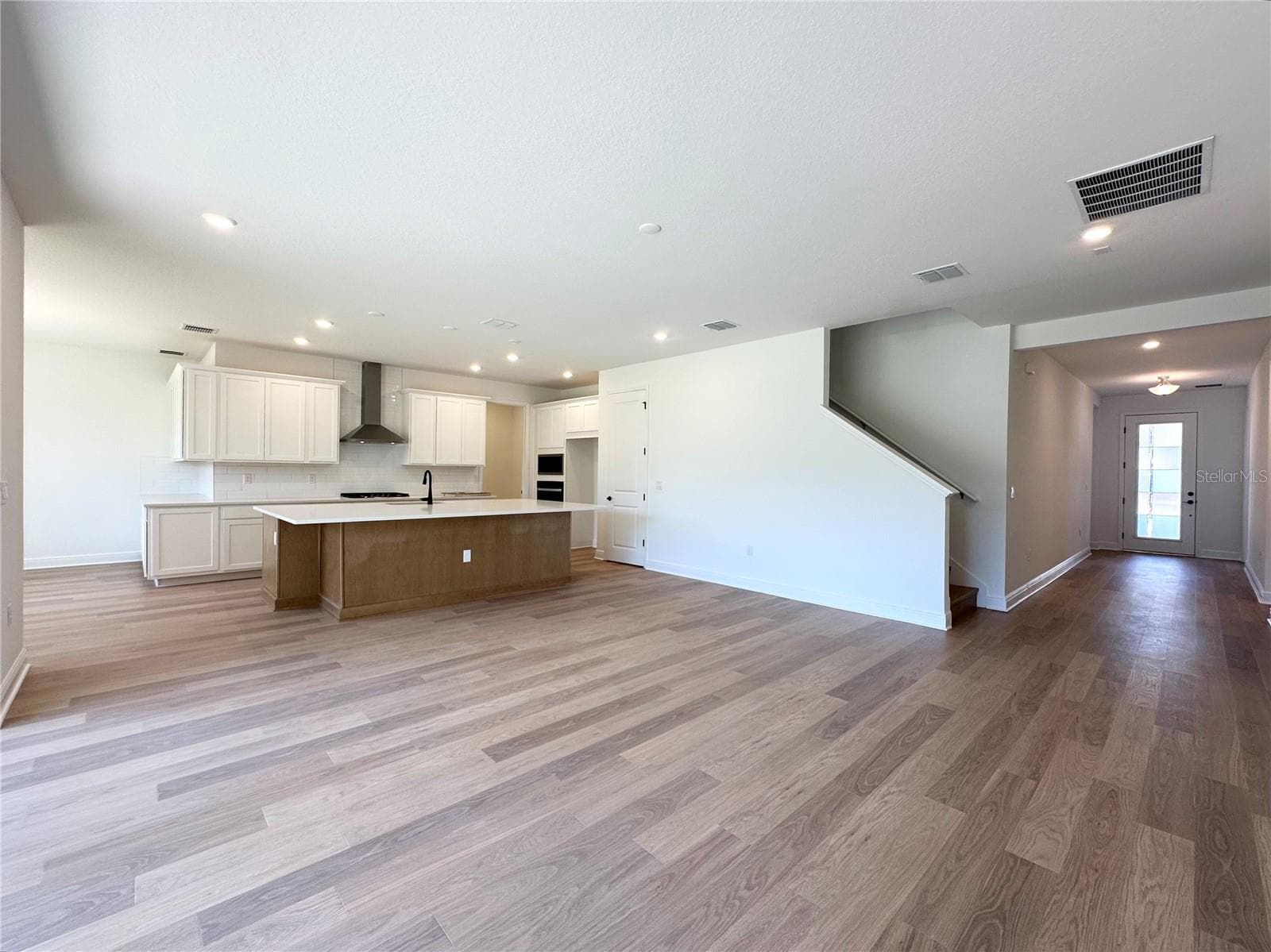 Single Family Residence at 14274 CREST PALM AVE, WINDERMERE, photo 13 of 38