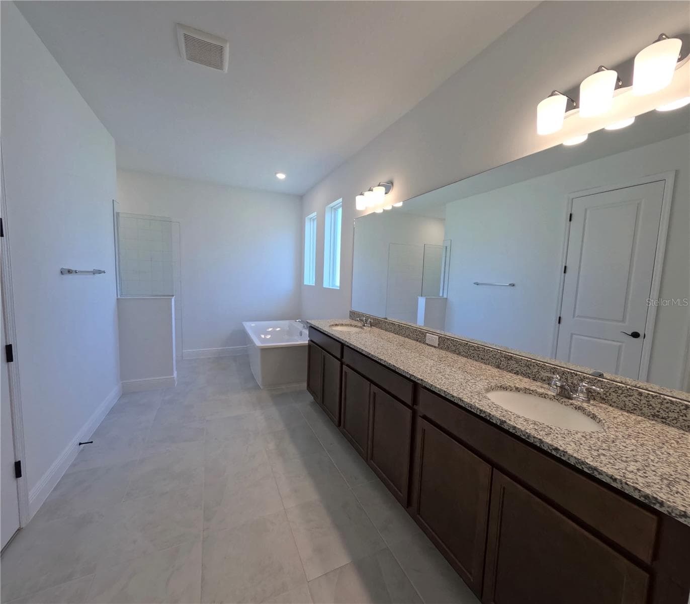 Single Family Residence at 14274 CREST PALM AVE, WINDERMERE, photo 20 of 38