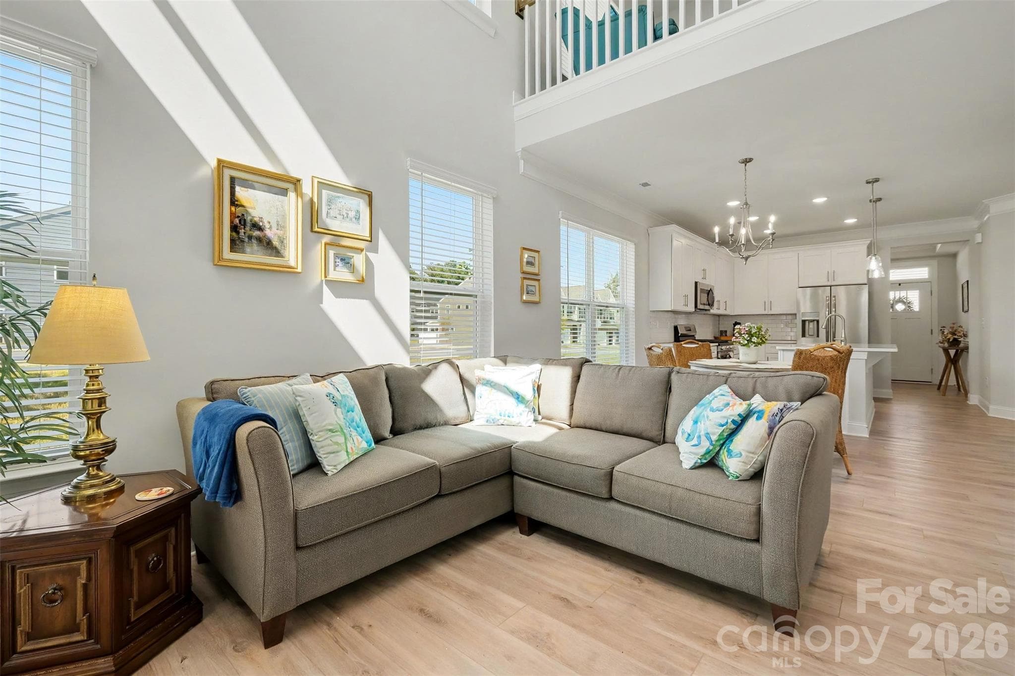 Upstairs loft overlooks the great room. - 4159 Black Court, Harris
