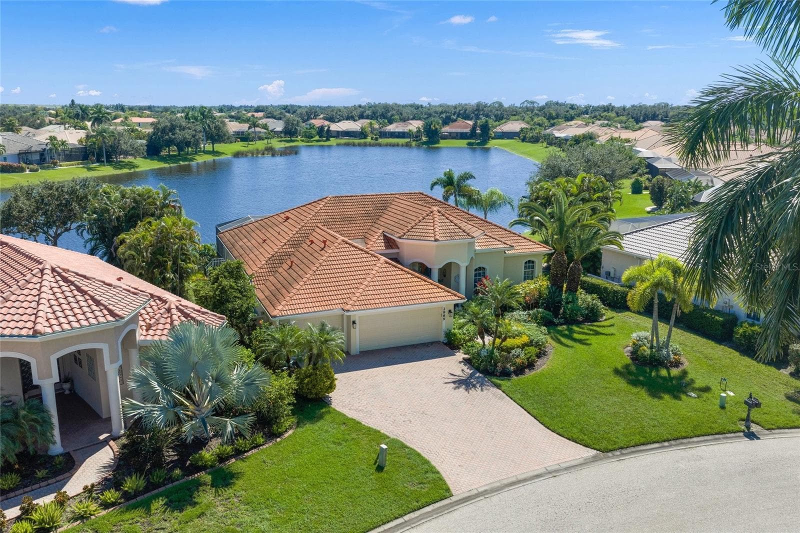 Single Family Residence at 2889 GRAZELAND DR, SARASOTA, photo 3 of 60
