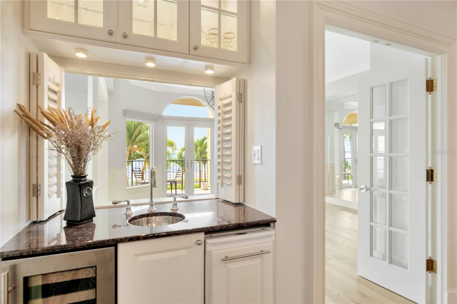 Condominium at 2419 BAYSHORE BLVD #2N, TAMPA, photo 9 of 40