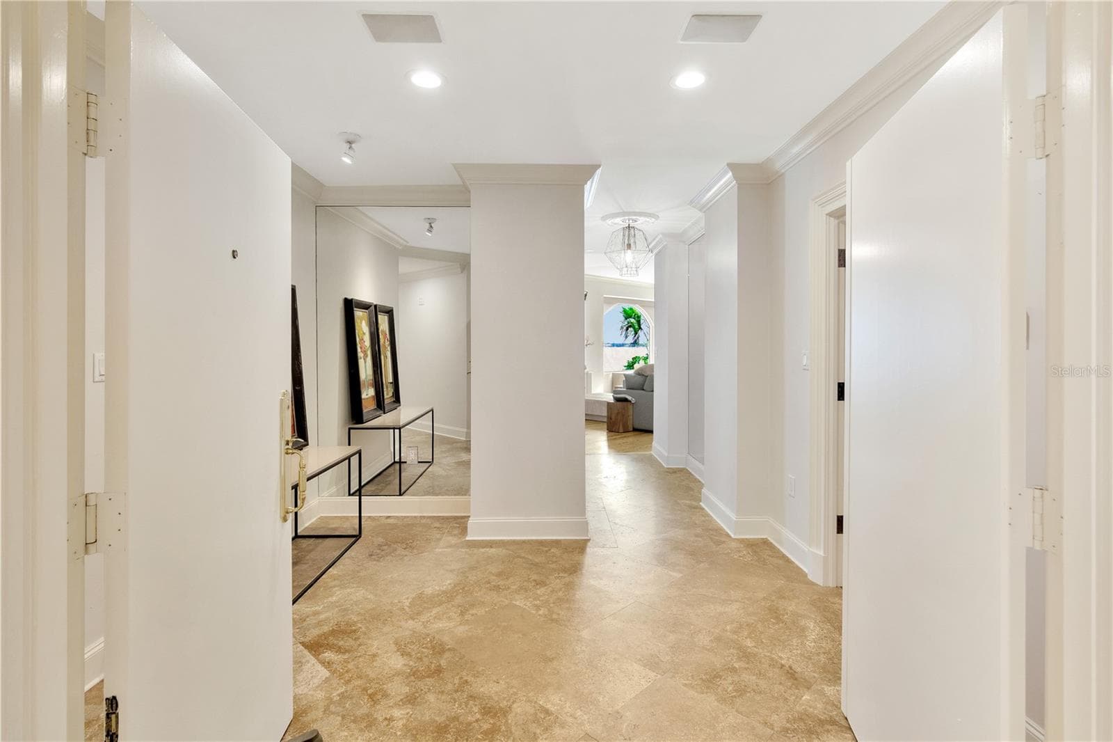 Condominium at 2419 BAYSHORE BLVD #2N, TAMPA, photo 11 of 40
