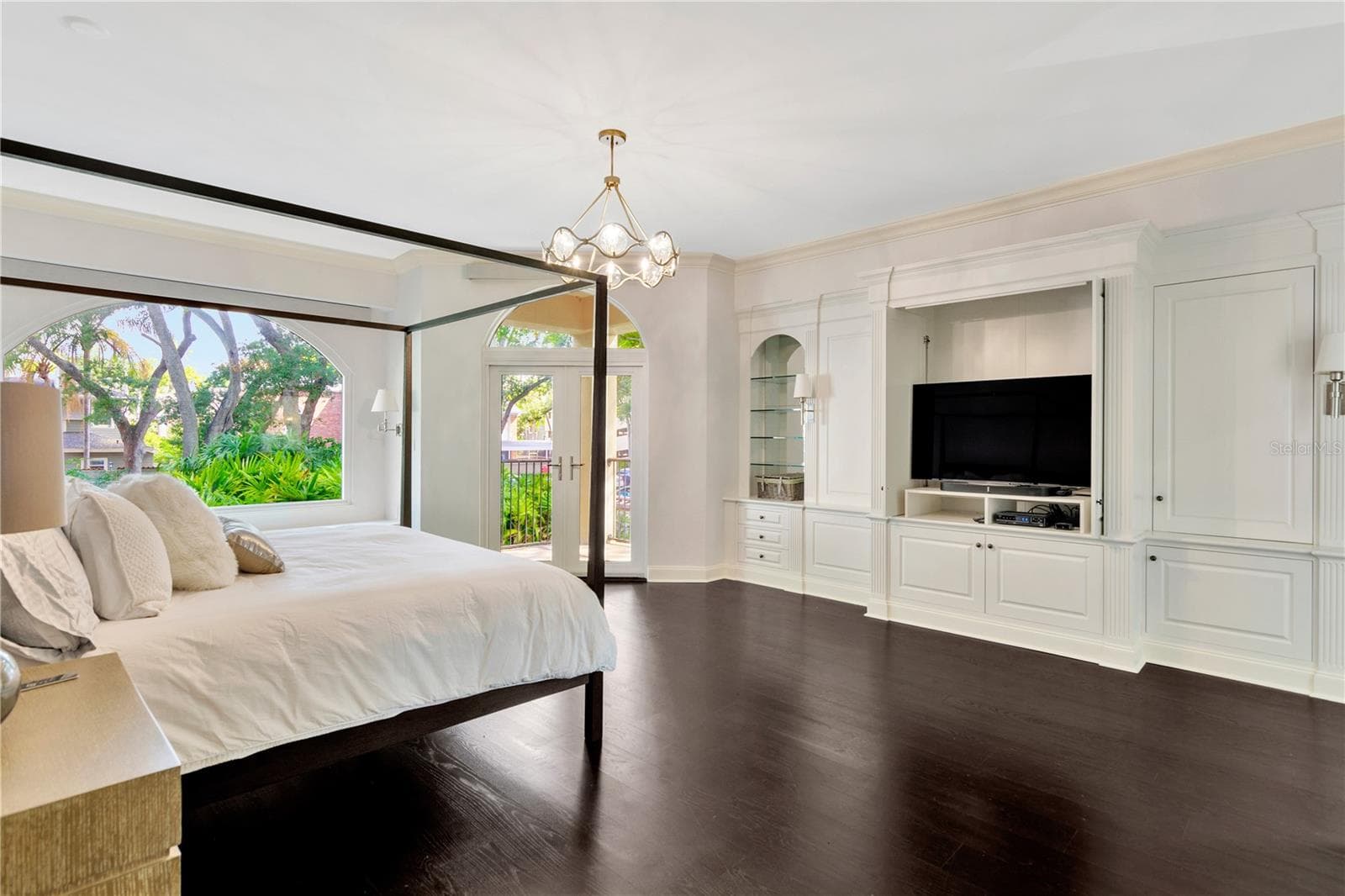 Condominium at 2419 BAYSHORE BLVD #2N, TAMPA, photo 13 of 40