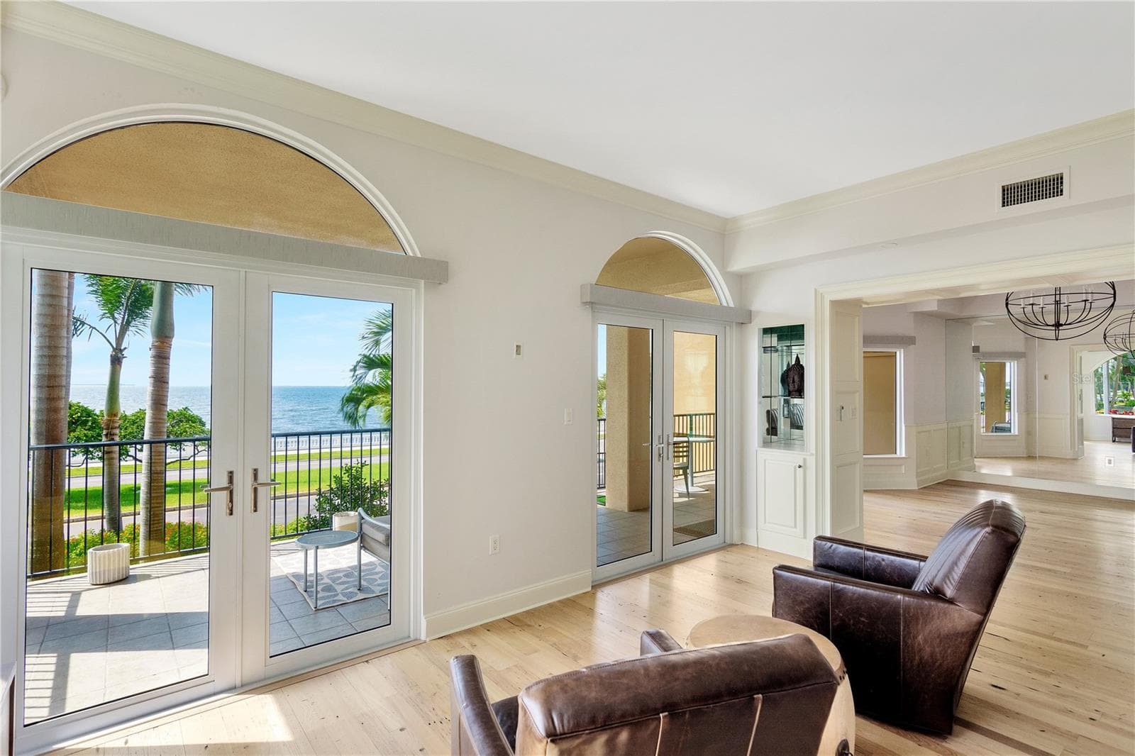 Condominium at 2419 BAYSHORE BLVD #2N, TAMPA, photo 20 of 40