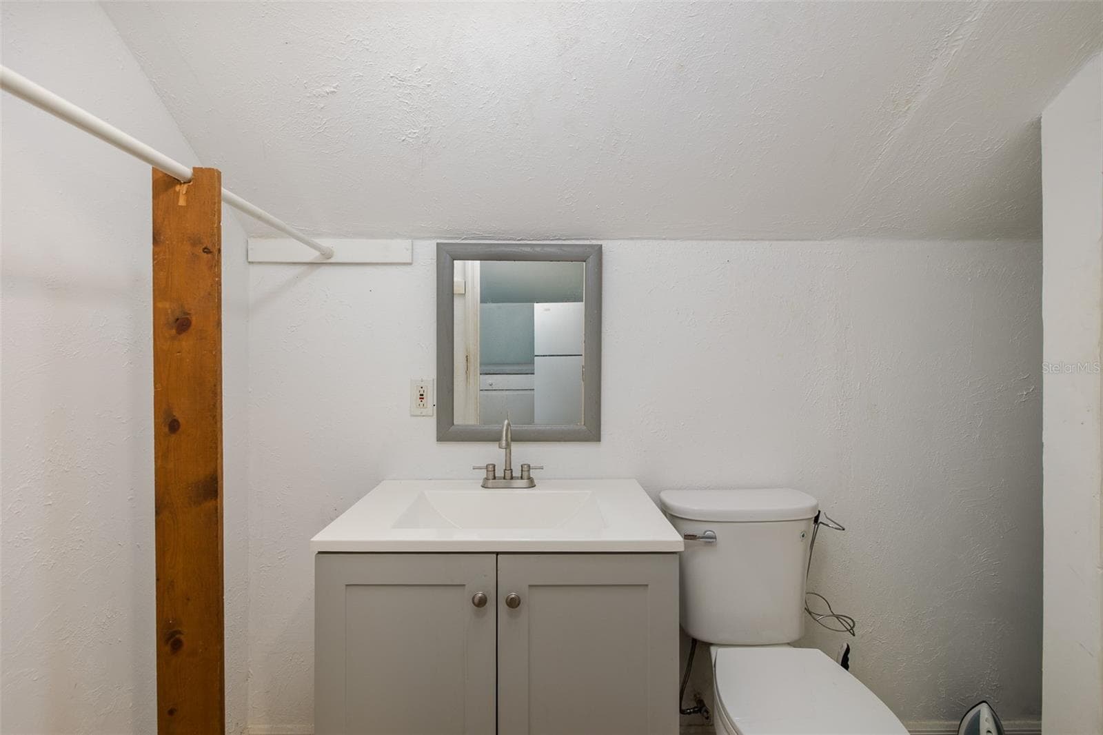 in law studio apartment bathroom - 31524 CROSS CREEK LN, WESLEY CHAPEL