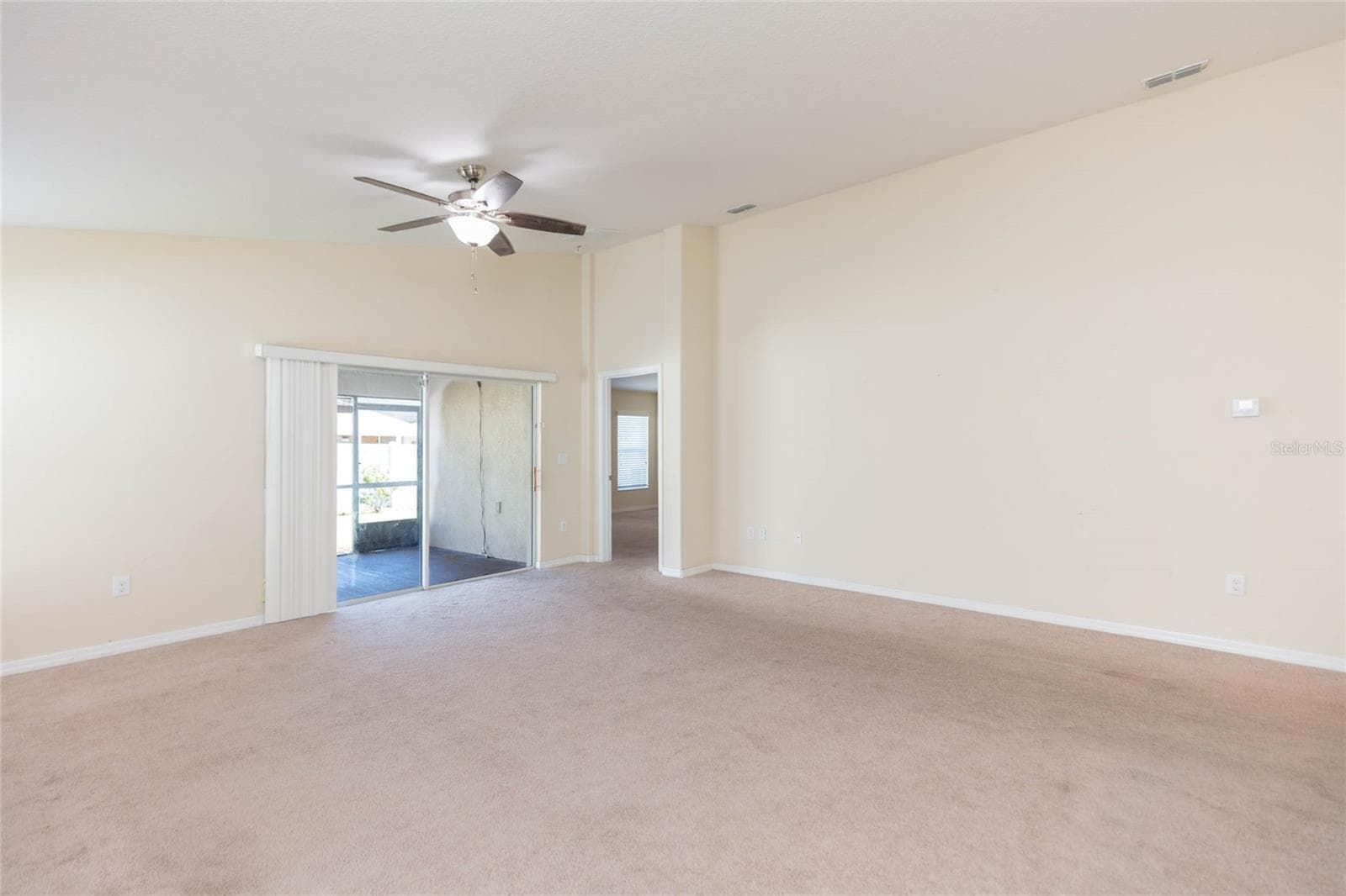 Single Family Residence at 15406 DAKOTA SKY PL, RUSKIN, photo 7 of 42