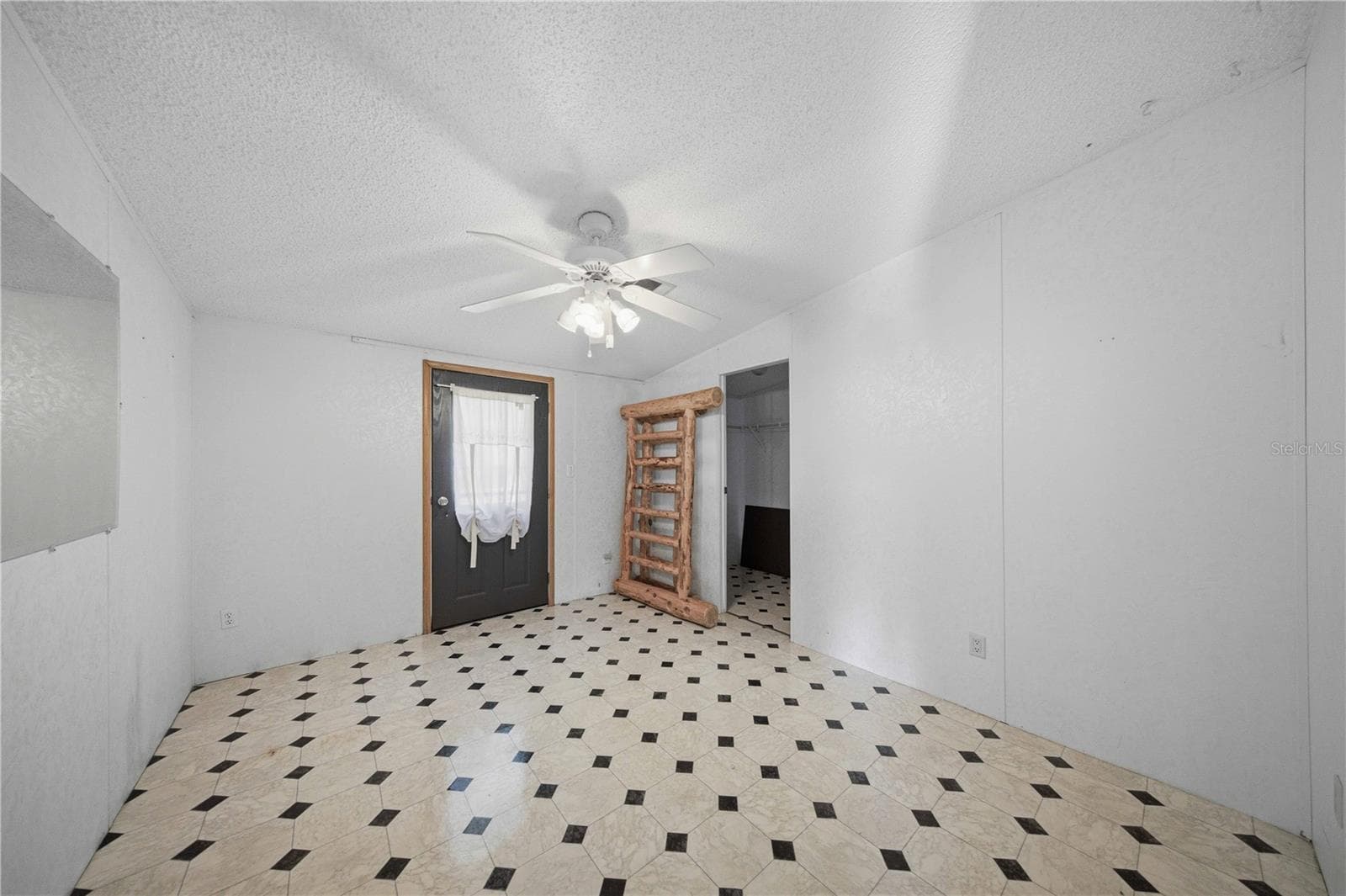 Manufactured Home at 16849 SW 47TH PLACE RD, OCALA, photo 11 of 31